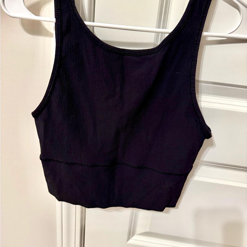 Lululemon Black Ribbed Women's Cropped Top